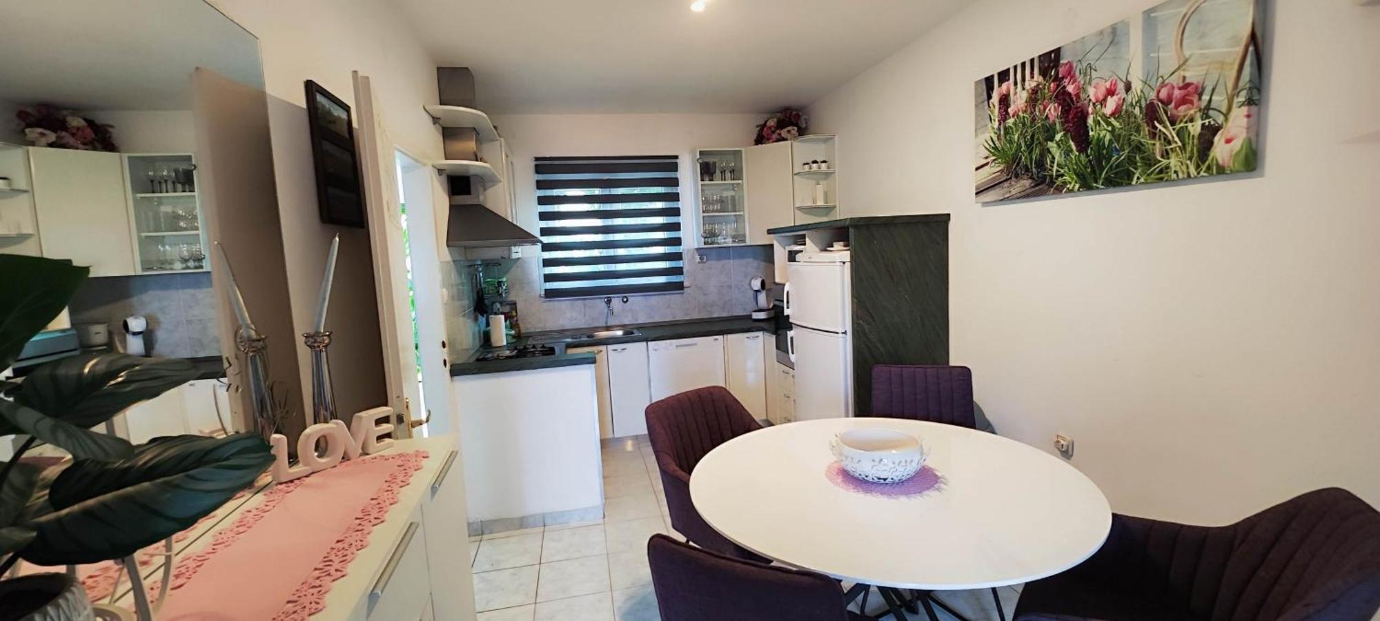 Apartment Ita - Postira