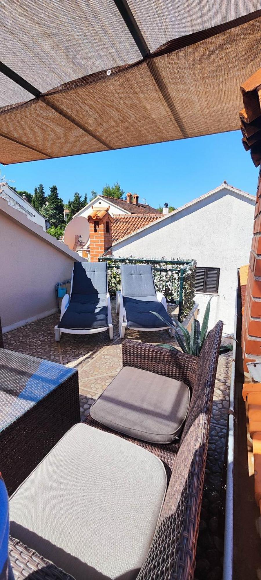 Ita - Apartment Postira